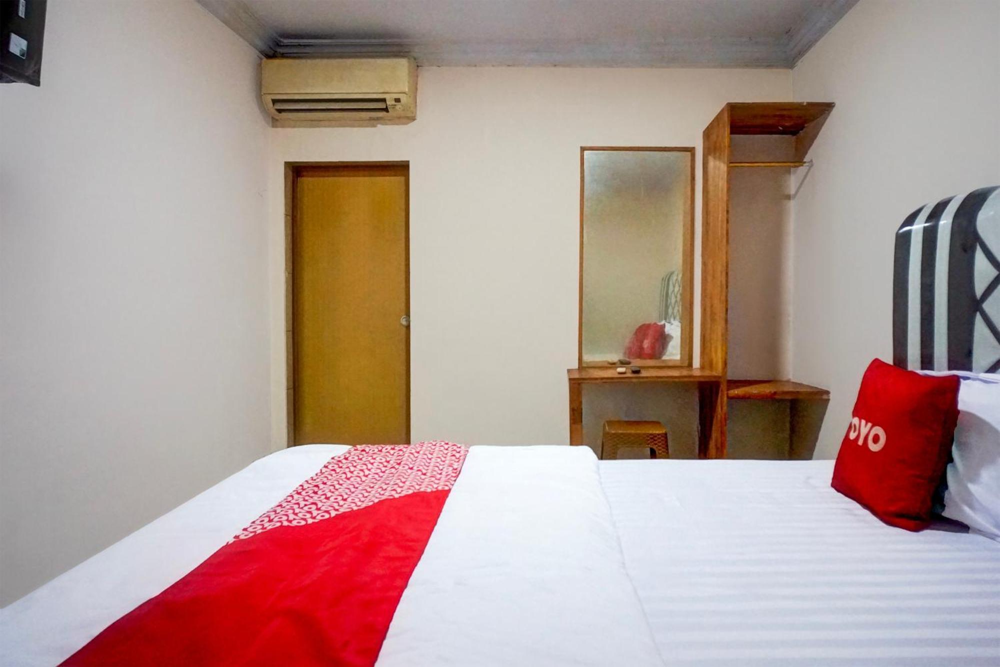 Hotel O Medan City Center Near Plaza Medan Fair Exterior photo