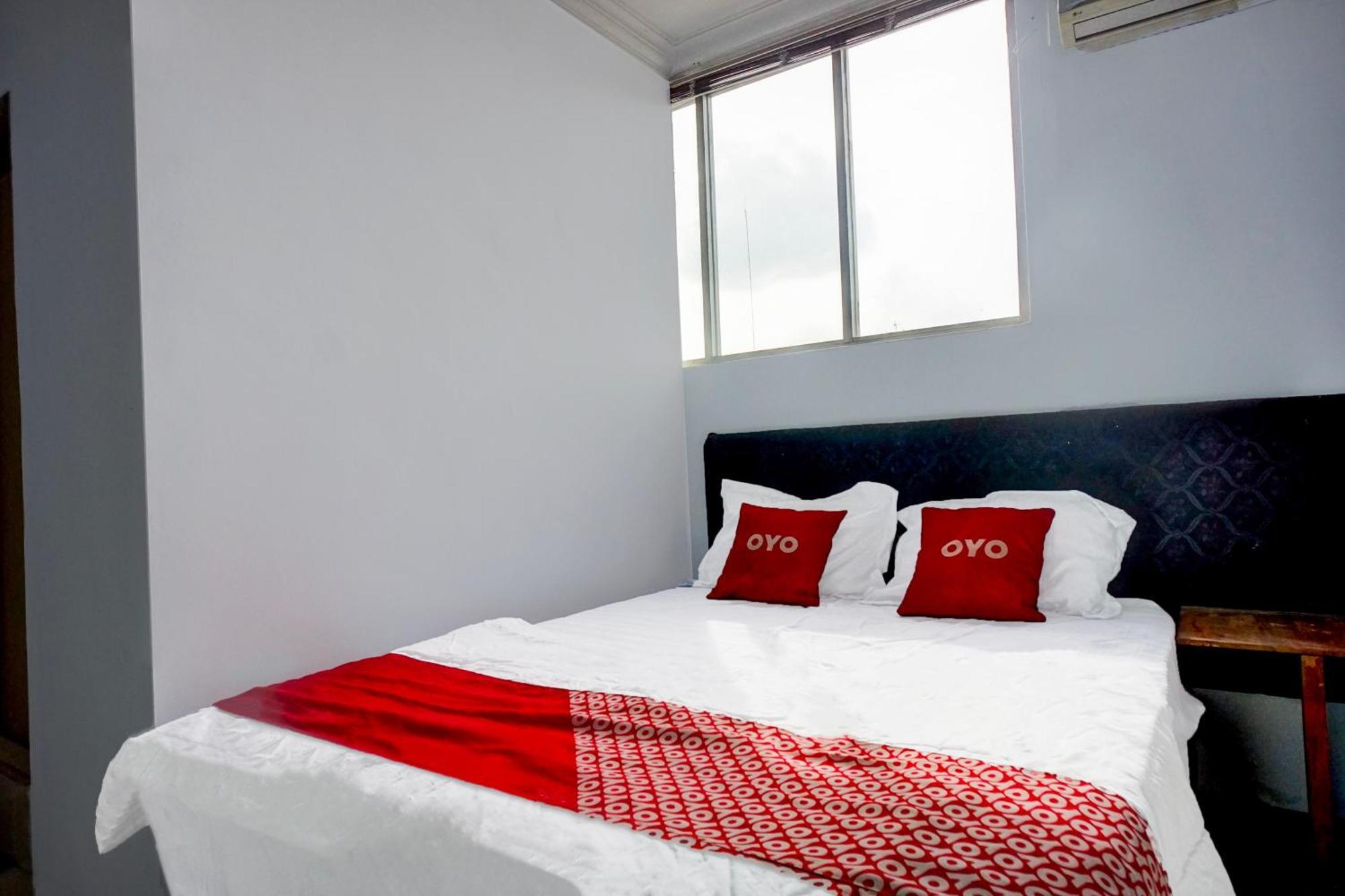 Hotel O Medan City Center Near Plaza Medan Fair Exterior photo