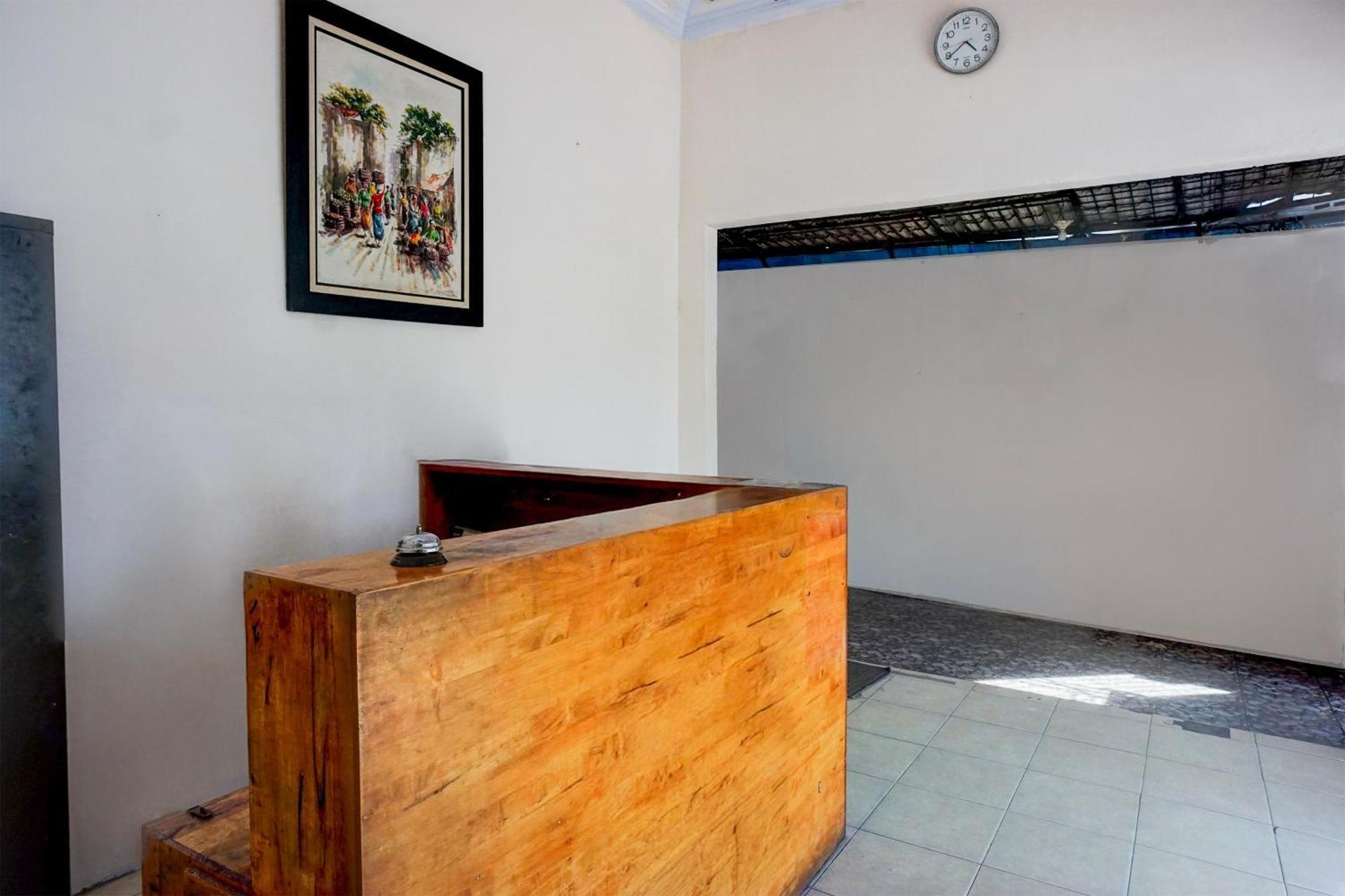Hotel O Medan City Center Near Plaza Medan Fair Exterior photo